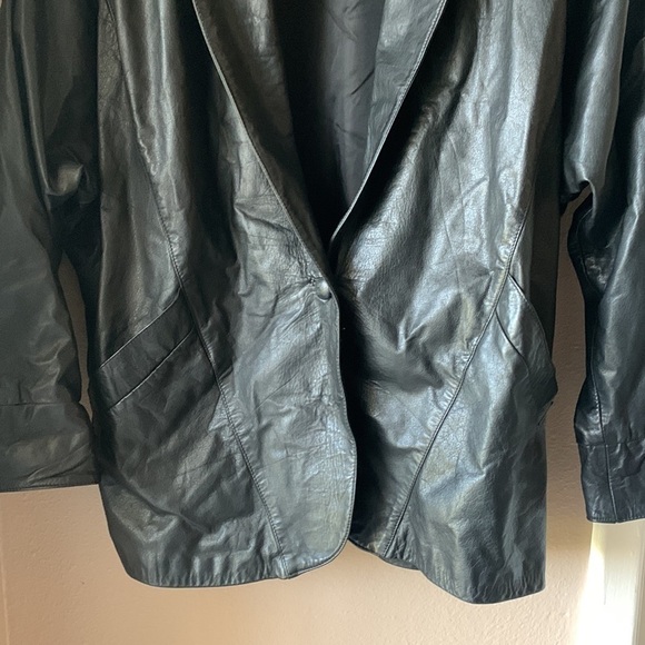 CEDARS Black Genuine Leather Womens 80’s Oversized Jacket - Picture 3 of 7